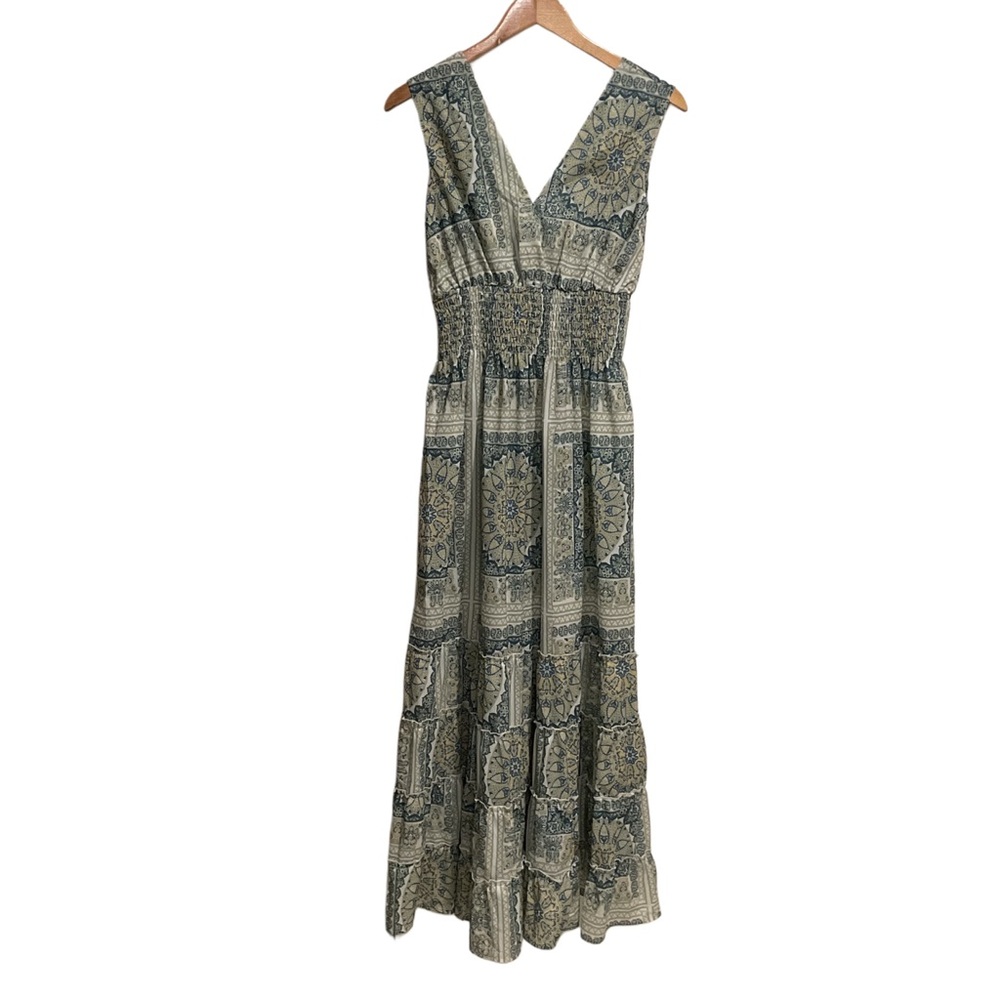 Easel Floral Print Maxi Dress Multicolor Flowy Silhouette‎